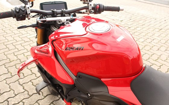 Gebrauchtmotorrad Ducati Streetfighter V4 S - Bild 17