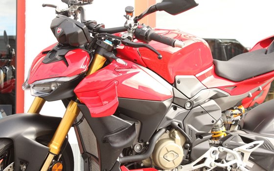 Gebrauchtmotorrad Ducati Streetfighter V4 S - Bild 18
