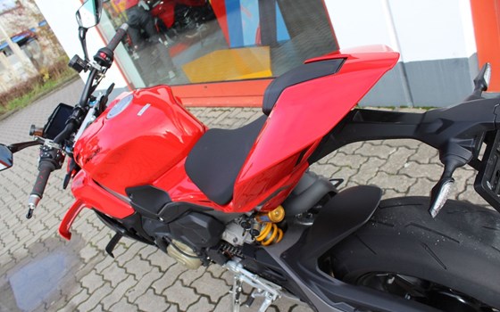 Gebrauchtmotorrad Ducati Streetfighter V4 S - Bild 24