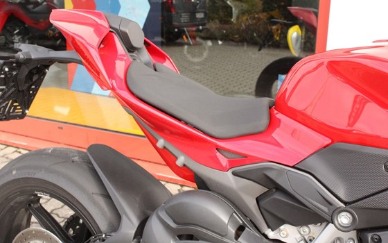 Gebrauchtmotorrad Ducati Streetfighter V4 S - Bild 9