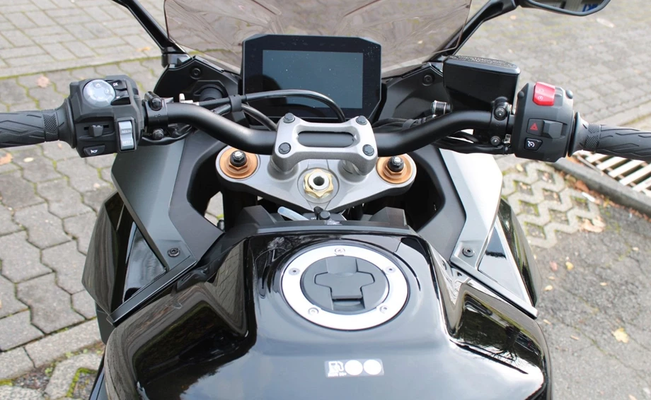 Angebot Suzuki GSX-S1000GT Bild 12: Angebot Suzuki GSX-S1000GT