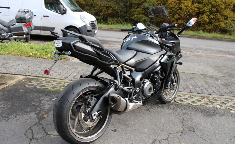 Angebot Suzuki GSX-S1000GT Bild 4: Angebot Suzuki GSX-S1000GT