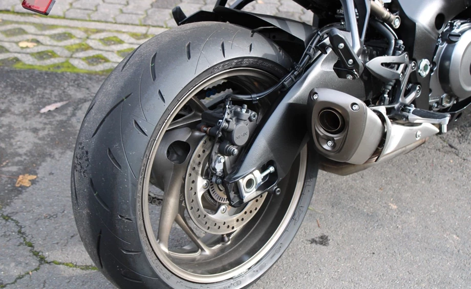 Angebot Suzuki GSX-S1000GT Bild 6: Angebot Suzuki GSX-S1000GT