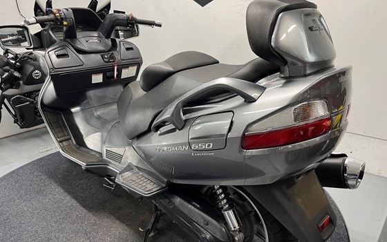 Gebrauchtmotorrad Suzuki Burgman 650 - Bild 4