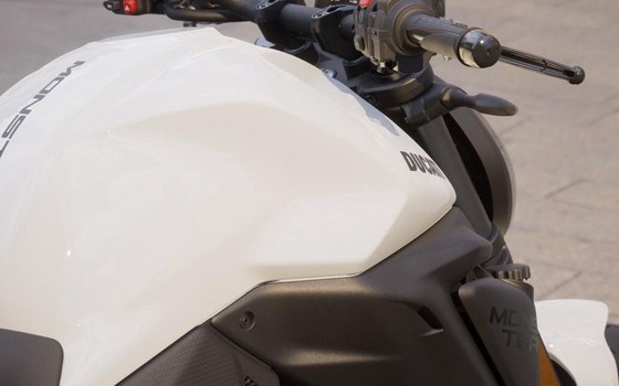 Neufahrzeug Ducati Monster - Bild 6