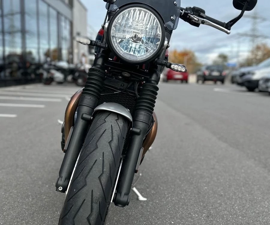 Zum Vergrößern bitte anklicken! Angebot Triumph Speed Twin 1200