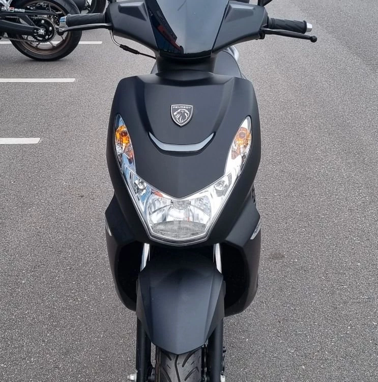 Zum Vergrößern bitte anklicken! Angebot Peugeot Kisbee 50 Black Edition