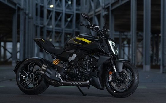 Neufahrzeug Ducati Diavel V4 - Bild 1