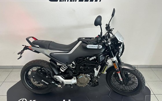 Gebrauchtmotorrad Husqvarna Svartpilen 125 - Bild 3