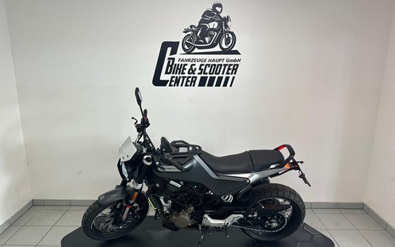 Gebrauchtmotorrad Husqvarna Svartpilen 125 - Bild 8