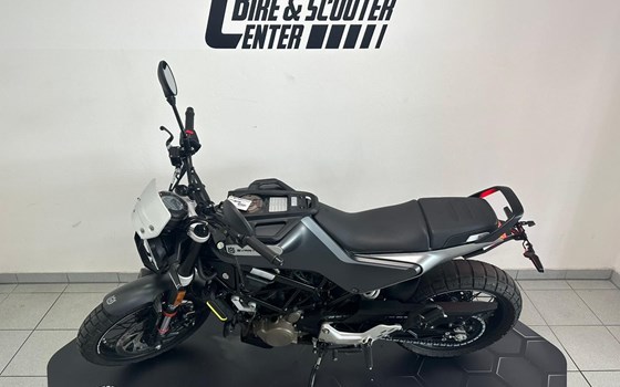 Gebrauchtmotorrad Husqvarna Svartpilen 125 - Bild 9