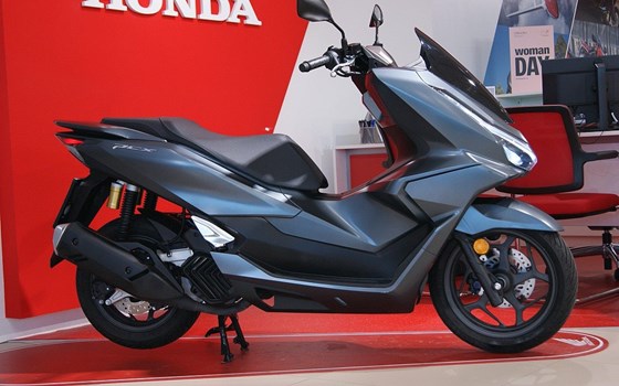 Gebrauchtmotorrad Honda PCX125 DX - Bild 2 Gebrauchtmotorrad Honda PCX125 DX - Bild 2