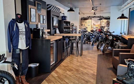 Gebrauchtmotorrad Triumph Street Triple RS - Bild 7