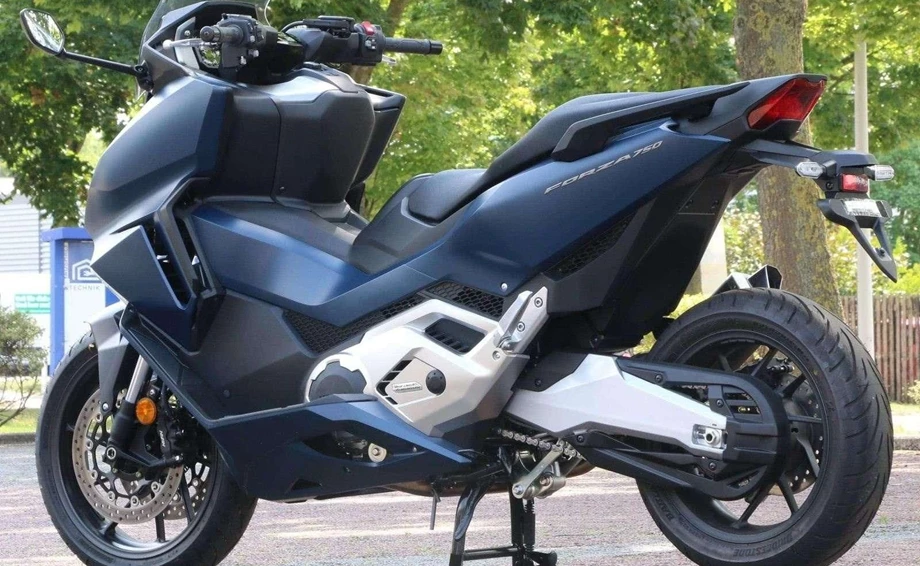 Angebot Honda Forza 750 Bild 3: Angebot Honda Forza 750