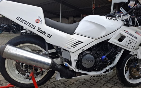 Gebrauchtmotorrad Yamaha FZ 750 - Bild 3 Gebrauchtmotorrad Yamaha FZ 750 - Bild 3