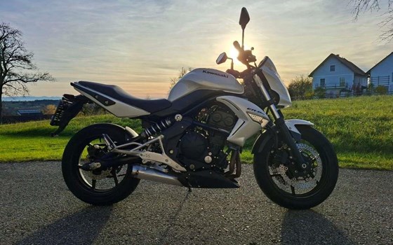 Gebrauchtmotorrad Kawasaki ER-6n - Bild 1 Gebrauchtmotorrad Kawasaki ER-6n - Bild 1