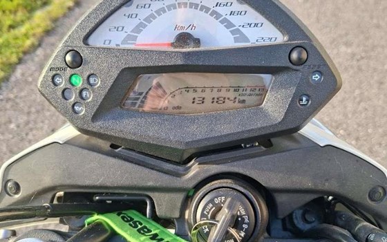 Gebrauchtmotorrad Kawasaki ER-6n - Bild 6