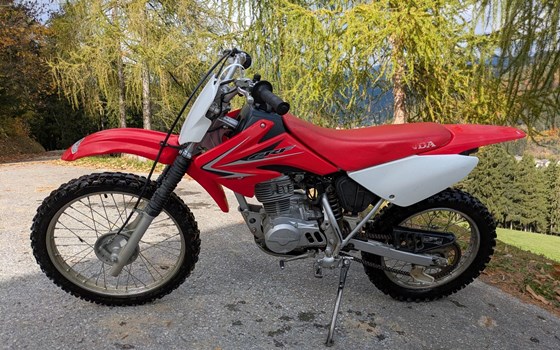 Gebrauchtmotorrad Honda CRF 100 F - Bild 1 Gebrauchtmotorrad Honda CRF 100 F - Bild 1