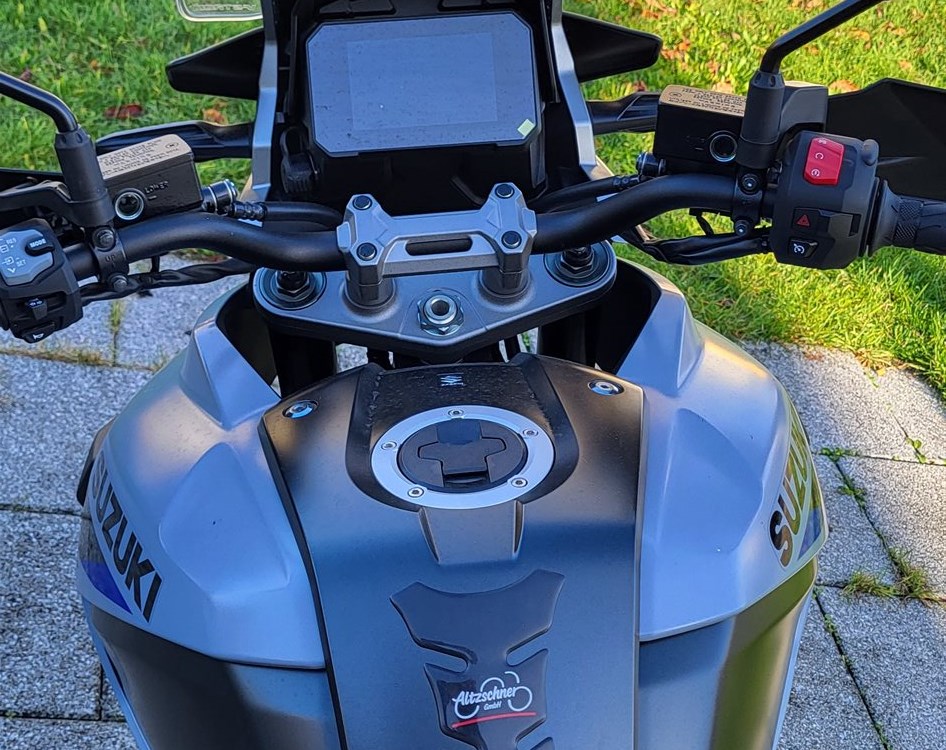 Zum Vergrößern bitte anklicken! Angebot Suzuki V-Strom 1050