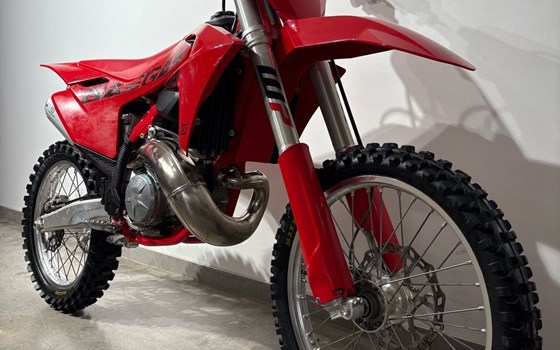 Gebrauchtmotorrad GASGAS MC 300 - Bild 2 Gebrauchtmotorrad GASGAS MC 300 - Bild 2