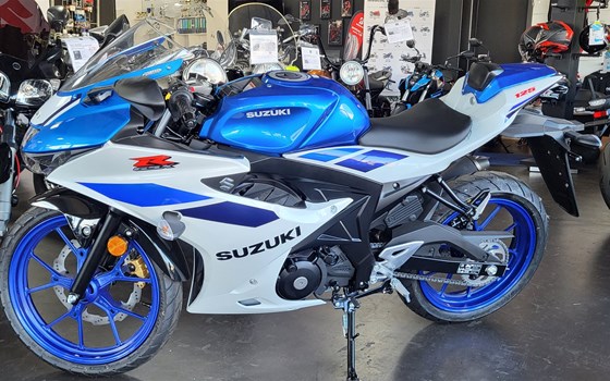 Gebrauchtmotorrad Suzuki GSX-R125 - Bild 1