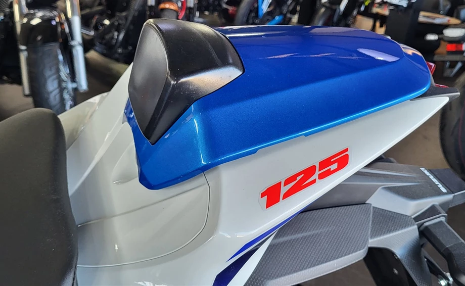 Angebot Suzuki GSX-R125 Bild 3: Angebot Suzuki GSX-R125