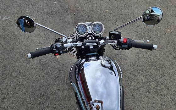 Gebrauchtmotorrad Triumph BONNEVILLE T120 CHROME EDITION - Bild 8 Gebrauchtmotorrad Triumph BONNEVILLE T120 CHROME EDITION - Bild 8