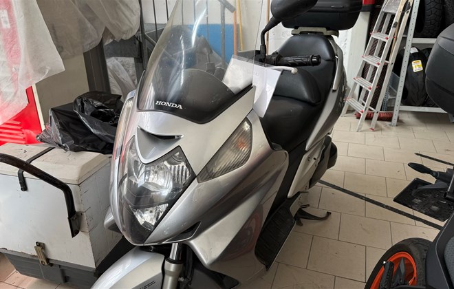 Honda Silver Wing 600