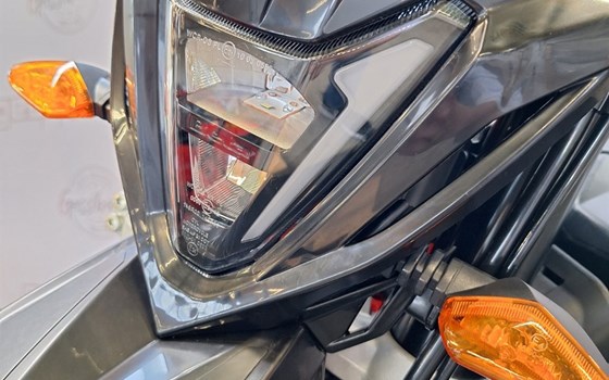 Neufahrzeug Beta RR Motard 125 R - Bild 5 Neufahrzeug Beta RR Motard 125 R - Bild 5