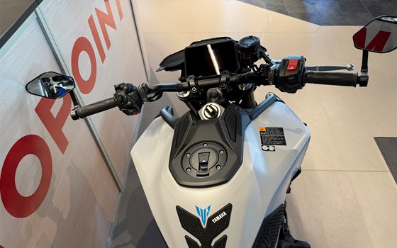 Gebrauchtmotorrad Yamaha MT-09 Y-AMT - Bild 14