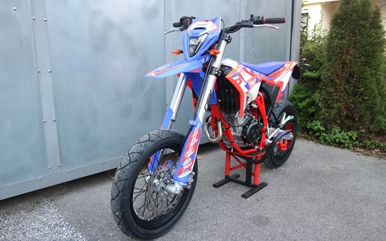 Gebrauchtmotorrad Beta RR 125 4T LC Enduro - Bild 1 Gebrauchtmotorrad Beta RR 125 4T LC Enduro - Bild 1