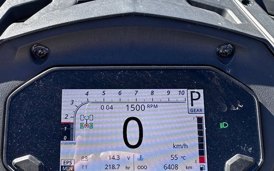 Gebrauchtmotorrad TGB Blade 600 FL SE EPS Silver Edition - Bild 4 Gebrauchtmotorrad TGB Blade 600 FL SE EPS Silver Edition - Bild 4