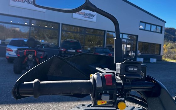 Gebrauchtmotorrad TGB Blade 600 FL SE EPS Silver Edition - Bild 5 Gebrauchtmotorrad TGB Blade 600 FL SE EPS Silver Edition - Bild 5