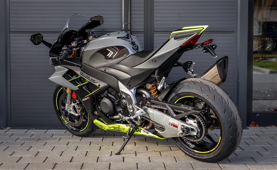 Angebot Aprilia RSV4 1100 Bild 5: Angebot Aprilia RSV4 1100