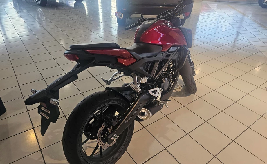 Angebot Honda CB125R Bild 4: Angebot Honda CB125R