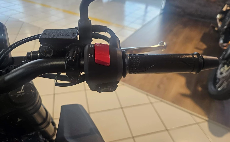 Angebot Honda CB125R Bild 7: Angebot Honda CB125R