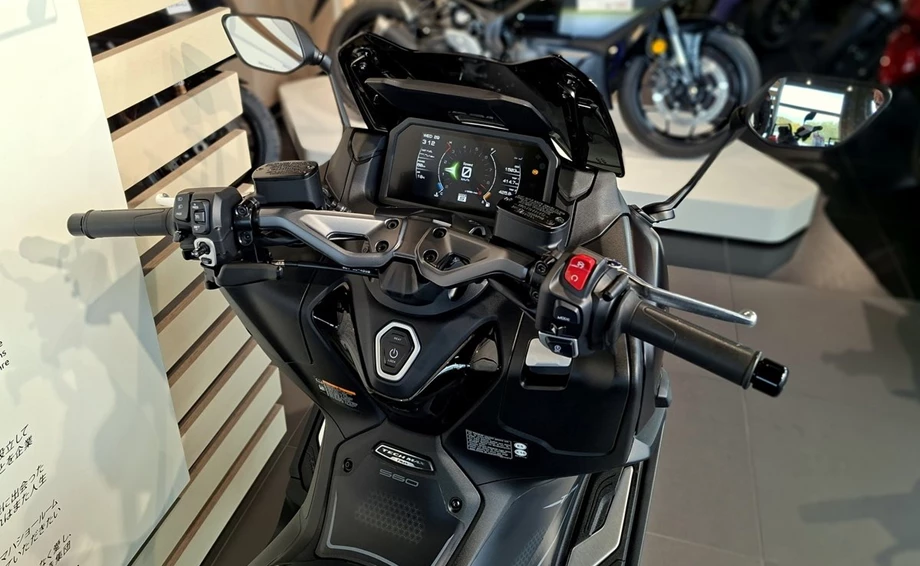 Angebot Yamaha TMAX Tech MAX Bild 6: Angebot Yamaha TMAX Tech MAX