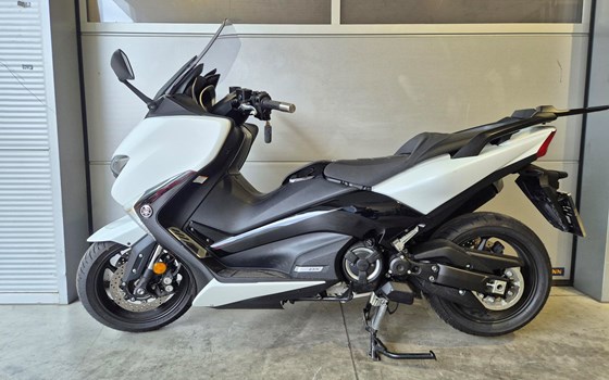 Gebrauchtmotorrad Yamaha TMAX DX - Bild 1 Gebrauchtmotorrad Yamaha TMAX DX - Bild 1