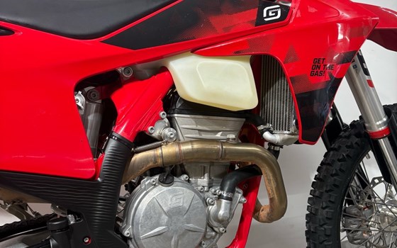 Gebrauchtmotorrad GASGAS EC 350F - Bild 4 Gebrauchtmotorrad GASGAS EC 350F - Bild 4