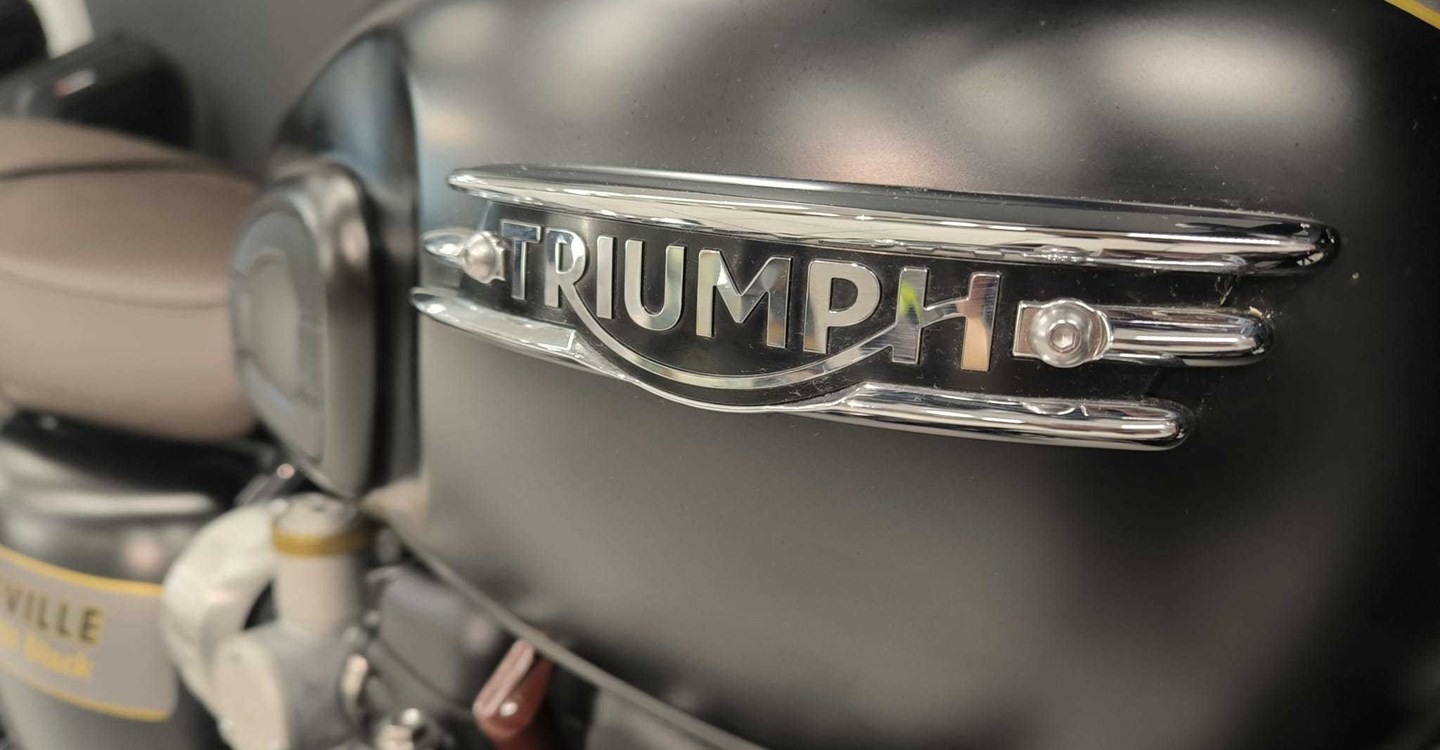 Angebot Triumph Bonneville T120 Black Gold Line