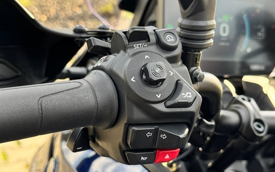 Gebrauchtmotorrad Yamaha Tracer 9 GT+ Y-AMT - Bild 8