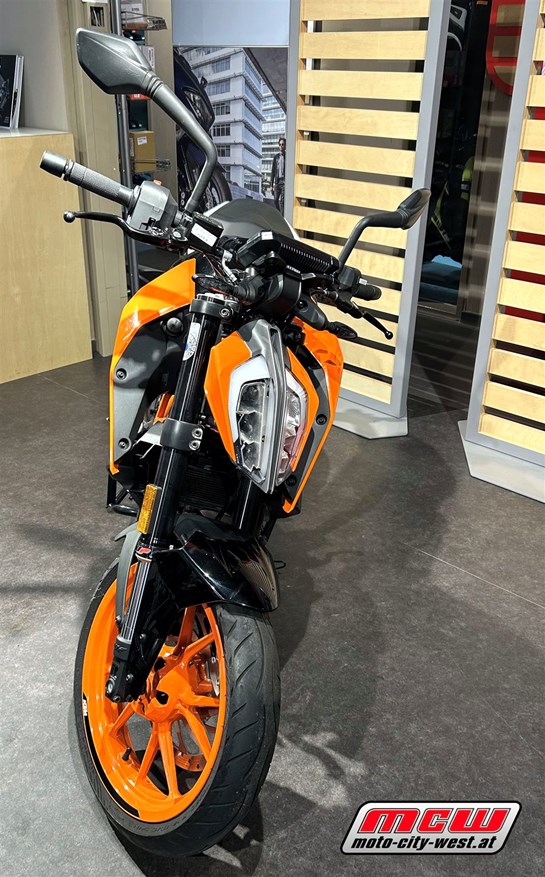 zum Vergrössern bitte anklicken!