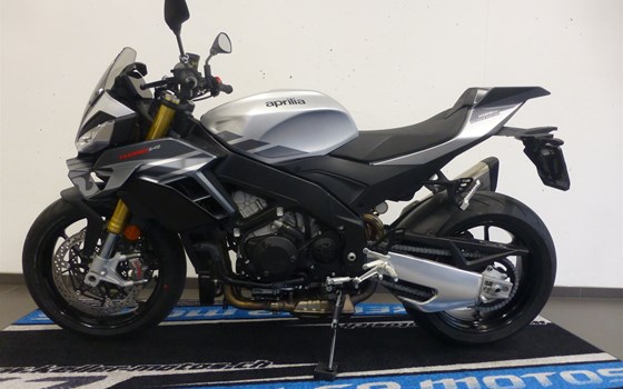 Motorrad Occasion Aprilia Tuono V4 1100 - Bild 2