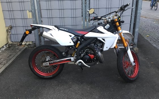 Gebrauchtmotorrad Rieju MRT 50 - Bild 1 Gebrauchtmotorrad Rieju MRT 50 - Bild 1