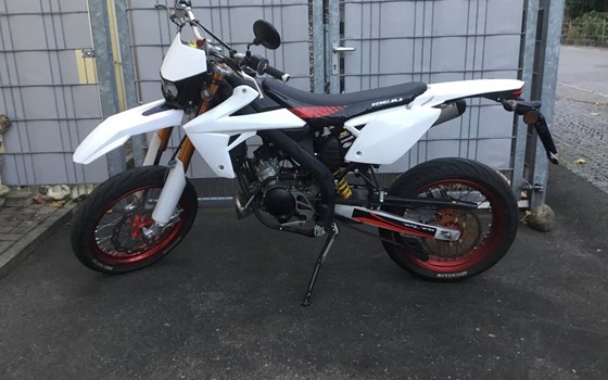 Gebrauchtmotorrad Rieju MRT 50 - Bild 2 Gebrauchtmotorrad Rieju MRT 50 - Bild 2