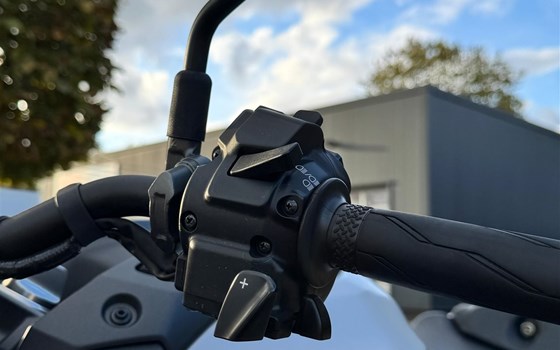 Gebrauchtmotorrad Yamaha MT-09 Y-AMT 35kW - Bild 14