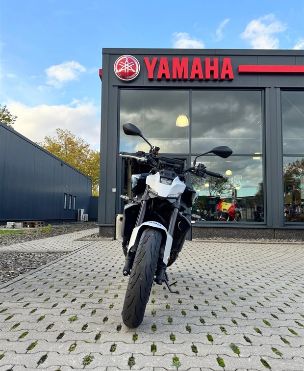 Yamaha MT-09 Y-AMT 35kW