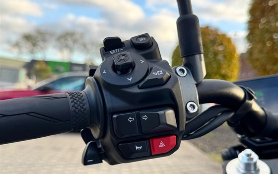 Gebrauchtmotorrad Yamaha MT-09 Y-AMT 35kW - Bild 10