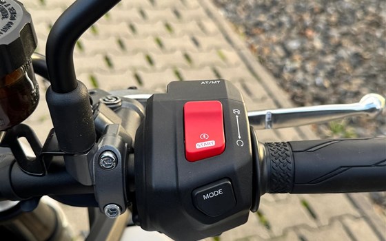 Gebrauchtmotorrad Yamaha MT-09 Y-AMT 35kW - Bild 11