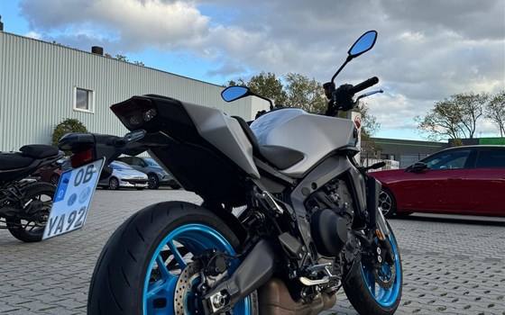 Gebrauchtmotorrad Yamaha MT-09 Y-AMT 35kW - Bild 3